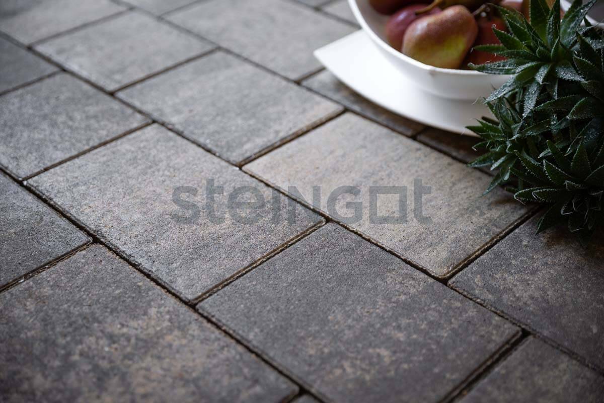 Тротуарная плитка Новый город Графитовый камень (Stein Black) 60 мм